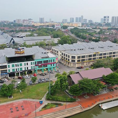 Riverfront Boutique Hotel Malacca Екстер'єр фото